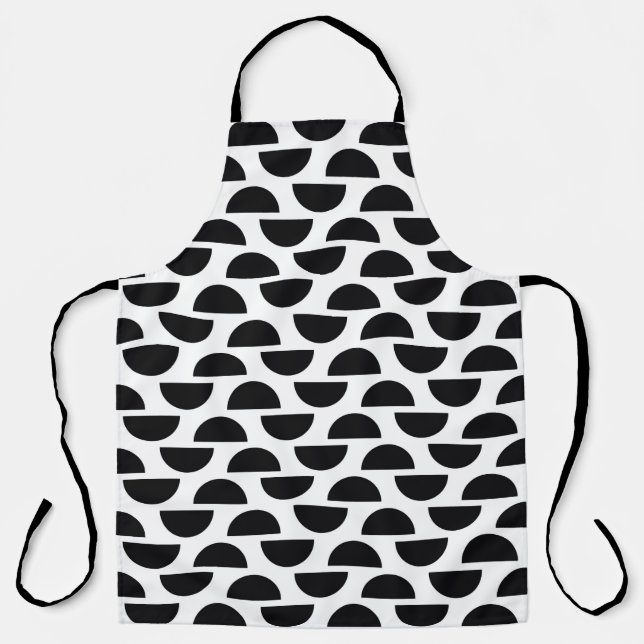 The black halves of the circle create a simple pat apron (Front)