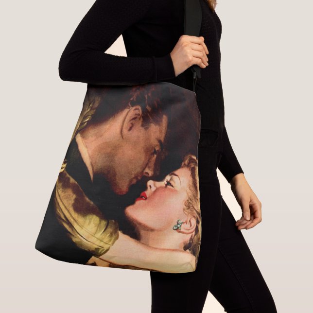 The Clinch Crossbody Bag (Close Up)