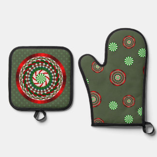 The Colors of Christmas Oven Mitt & Pot Holder Set