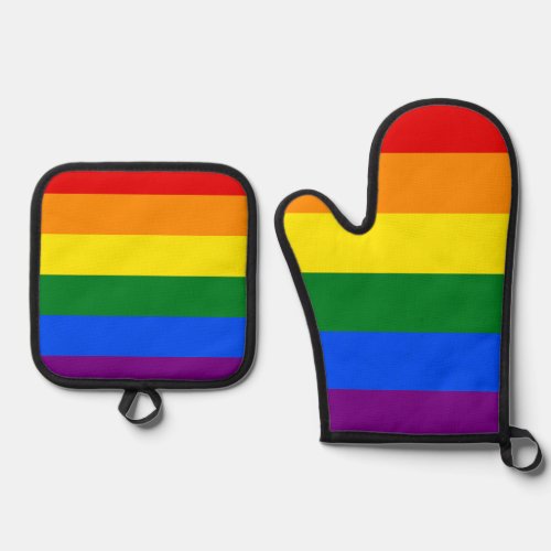 The colors of the rainbow oven mitt & pot holder set The colors of the rainbow oven mitt & pot holder set