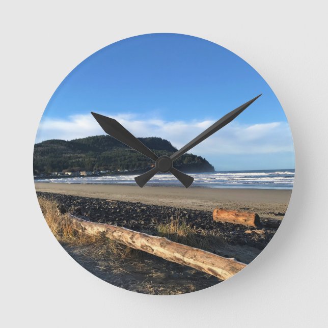 The Cove at Seaside, Oregon Round Clock (Front)