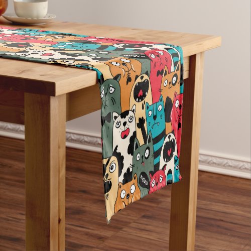 The crowd of cats short table runner