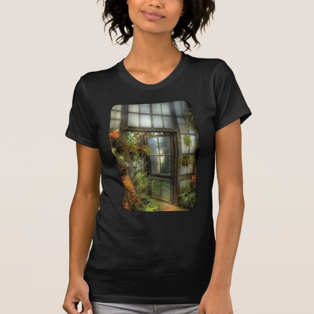 The door to paradise T-Shirt (Front)