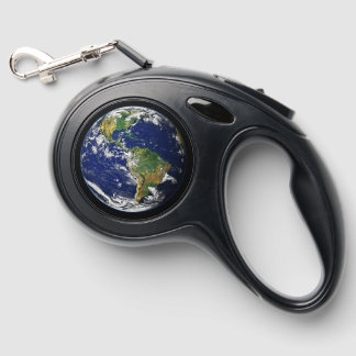 THE EARTH RETRACTABLE PET LEASH