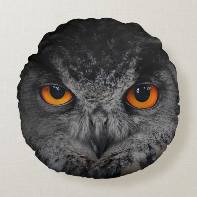 The Evil Eyes. ( Eagle Owl, Bubo Bubo) Round Pillow (Front)