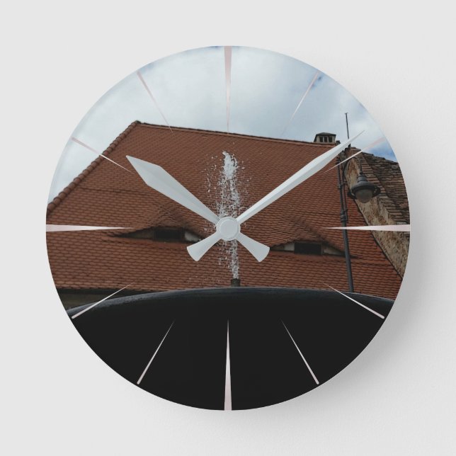 The eyes of the city round clock (Front)