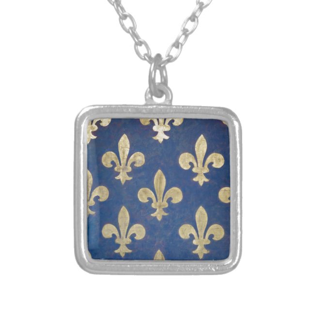 The fleur-de-lis or fleur-de-lys silver plated necklace (Front)