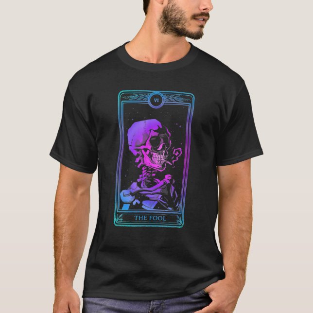 The Fool Smoking Skeleton Tarot Card Skull Pagan W T-Shirt (Front)