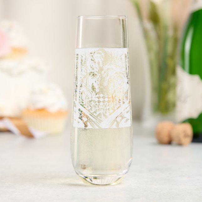 The game of knights – chess meets fantasy stemless champagne flute (Wedding)