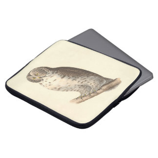 The Great Grey Owl (Strix nebulosa) NY Bird Image Laptop Sleeve