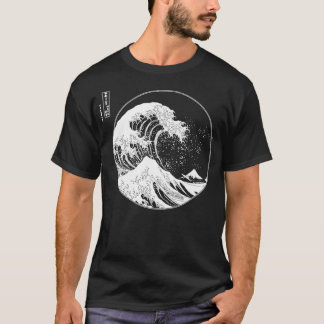 The Great Wave off Kanagawa Hokusai Japanese Art T-Shirt