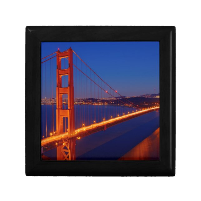 The iconic bridge with San Francisco Keepsake Box (Front)
