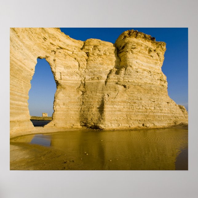 The Keyhole of the Monument Rocks aka Chalk Poster (Front)