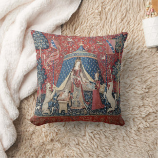 The Lady and the Unicorn (One Desire) Throw Pillow