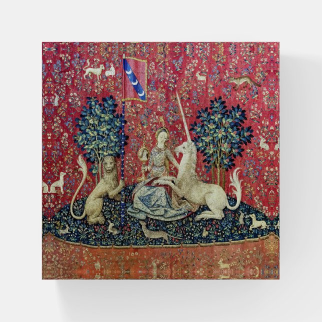 The Lady and the Unicorn, Sight Paperweight (Front)