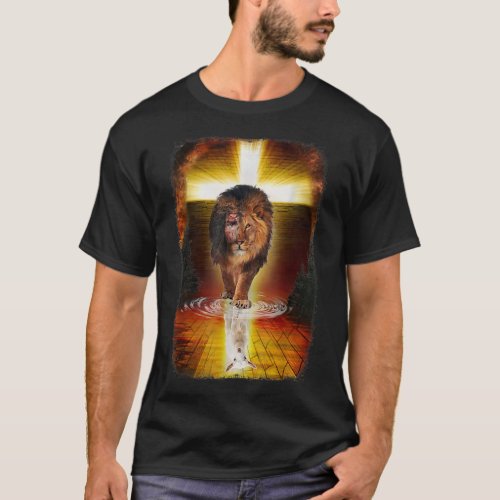 The Lion And The Lamb Jesus Christ Cross Christian T_Shirt