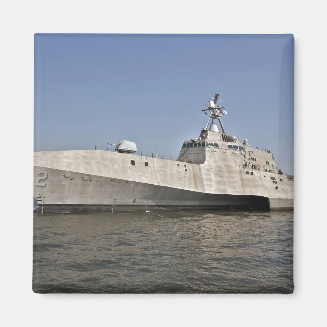 The littoral combat ship Independence underway Magnet (Front)