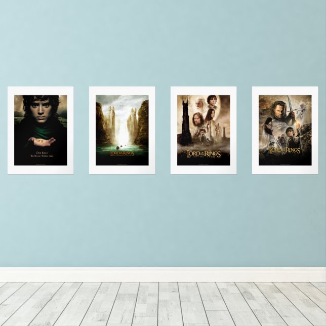 THE LORD OF THE RINGS™ Theatrical Wall Art Sets (Wood Floor)