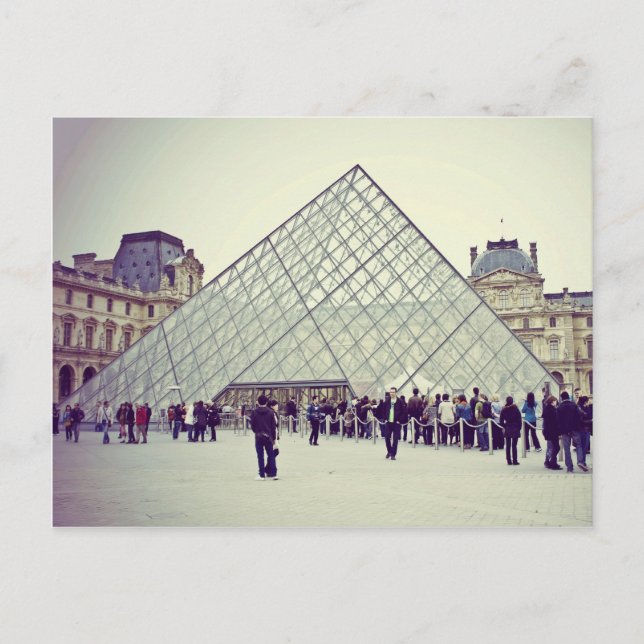 The louvre postcard (Front)