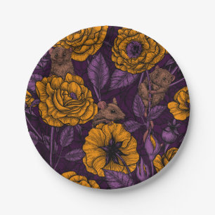 The mice party in orange and violet paper plates