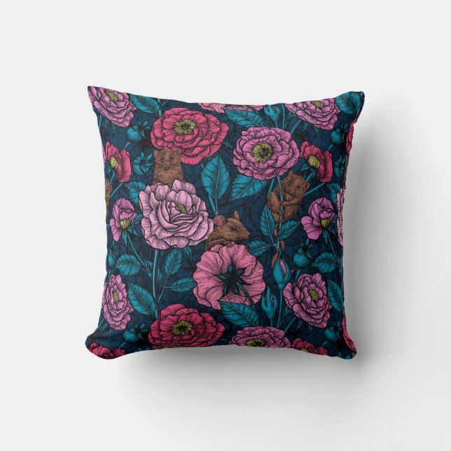 The mice party throw pillow (Front)