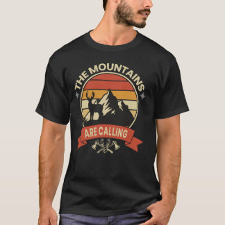 The Mountains Are Calling Vintage Deer Sunset Retr T-Shirt