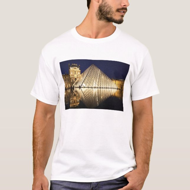 The night view of the glass Pyramid of Musee du T-Shirt (Front)