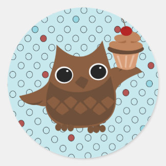 The Owl and the Cupcake Classic Round Sticker