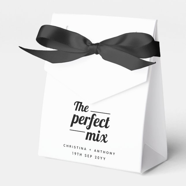 The Perfect Mix Wedding Snack Favor Box (Front Side)
