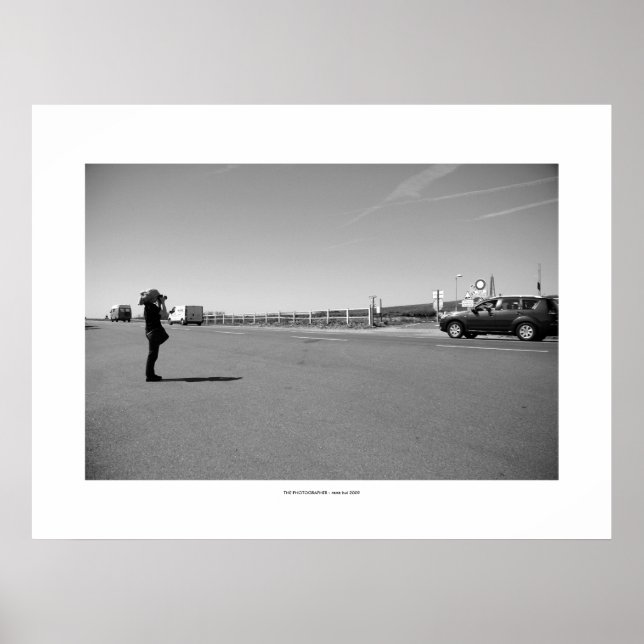 THE PHOTOGRAPHER Poster (Front)