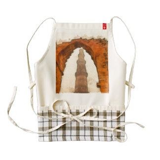 The Qutub Minar in Delhi Zazzle HEART Apron