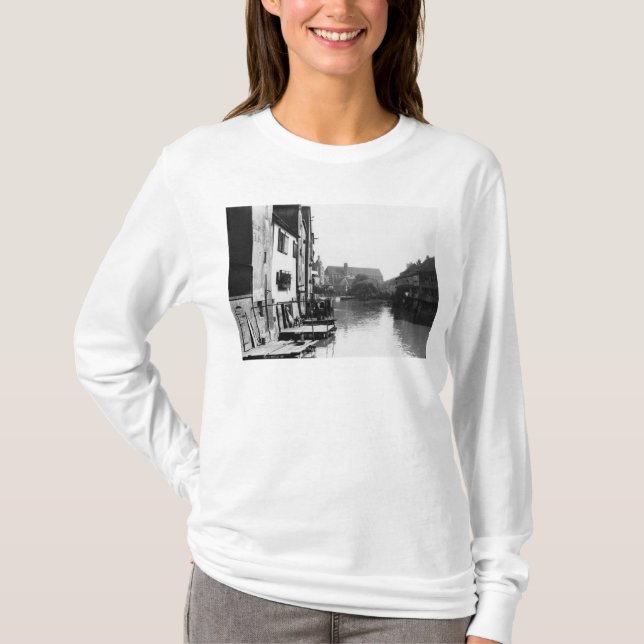 The River Gera at Erfurt, Thiringia, c.1910 T-Shirt (Front)