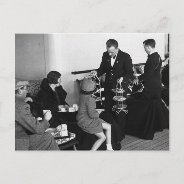 The RMS Queen Mary Postcard Collection (Front)