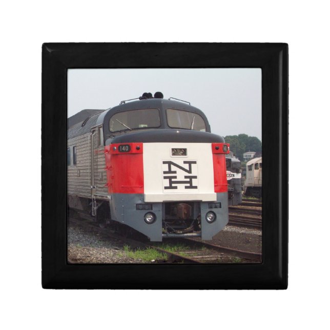The Roger Williams Train Set        Gift Box (Front)