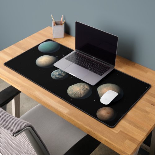 The Seven Earth_Size Planets Of Trappist_1 Desk Mat