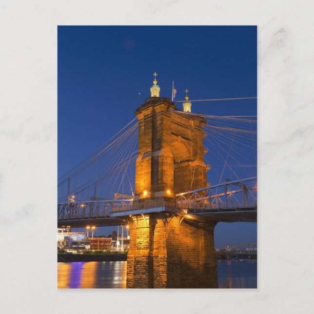 The skyline of Cincinnati, Ohio, USA at dusk Postcard (Front)