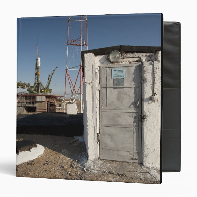The Soyuz rocket shortly after arrival 2 Binder (Front/Inside)