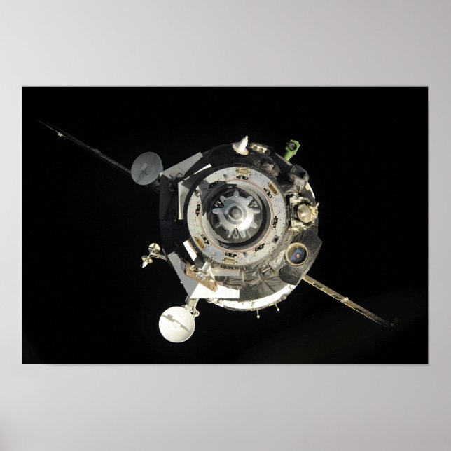 The Soyuz TMA-17 spacecraft Poster (Front)