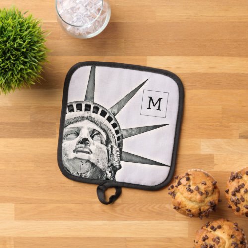 The Statue of Liberty Pot Holder