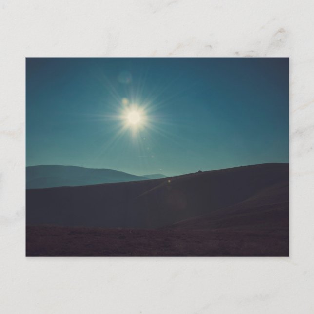 The sun is shining postcard (Front)