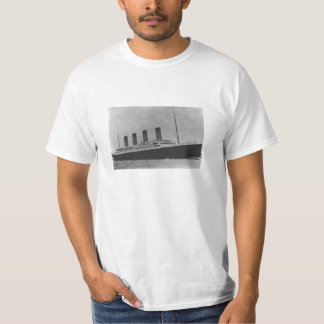 the titanic T-Shirt