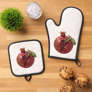 The Tree of Ruby Secrets Oven Mitt & Pot Holder Set