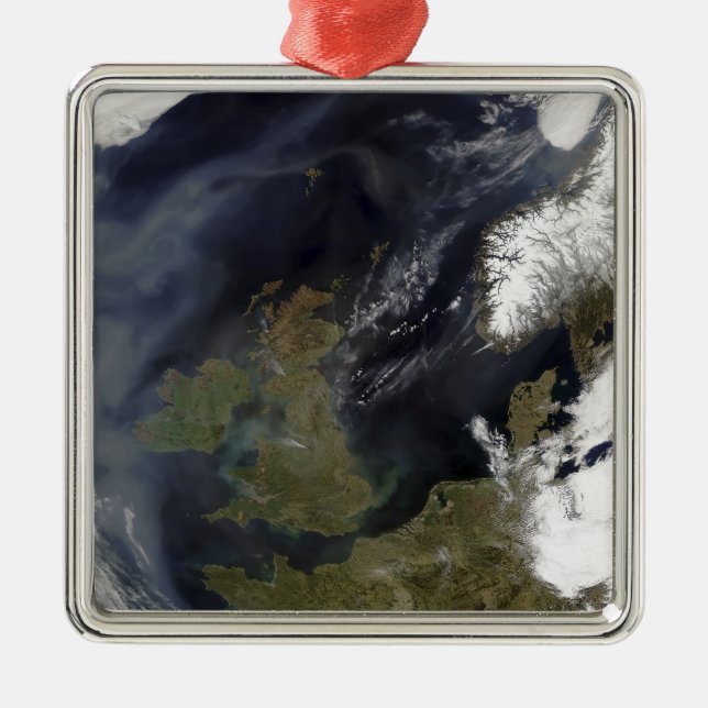 The United Kingdom and the Republic of Ireland Metal Ornament (Front)