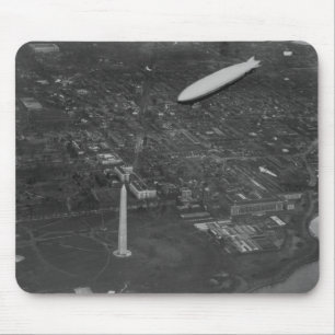 The US Airship 'USS Los Angeles' ZR3 flying over Mouse Pad