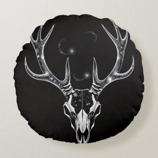 The Void Stag – Skeleton of the Cosmos Round Pillow
