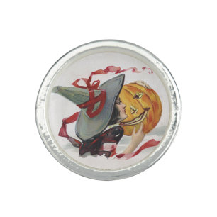 The Witch's Kiss: a Jack o Lantern on Halloween Ring