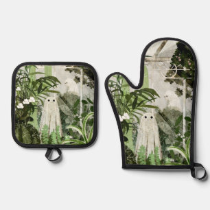 There's A Ghost In The Greenhouse Again... Oven Mitt & Pot Holder Set