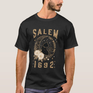 They Missed One 1692 Salem Witch Trials Black Cat  T-Shirt