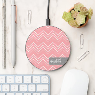 Thin Modern Chevron Pattern - Trendy Script Name Wireless Charger