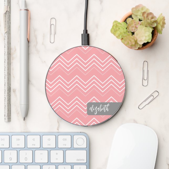 Thin Modern Chevron Pattern - Trendy Script Name Wireless Charger (Desk)